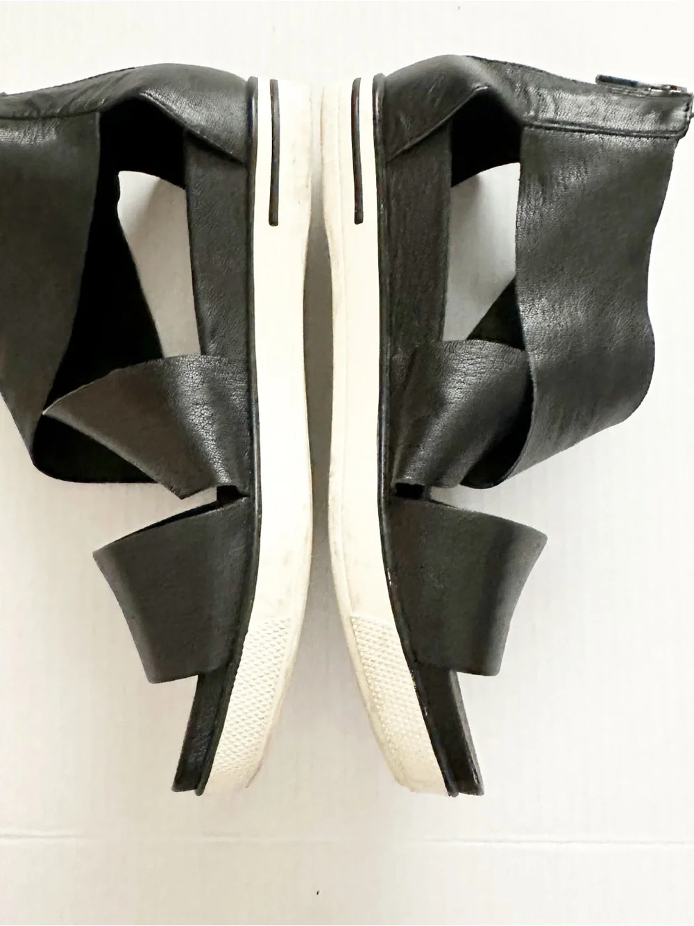 EILEEN FISHER leather sport tumbled sneakers sandals black platform size 9.5